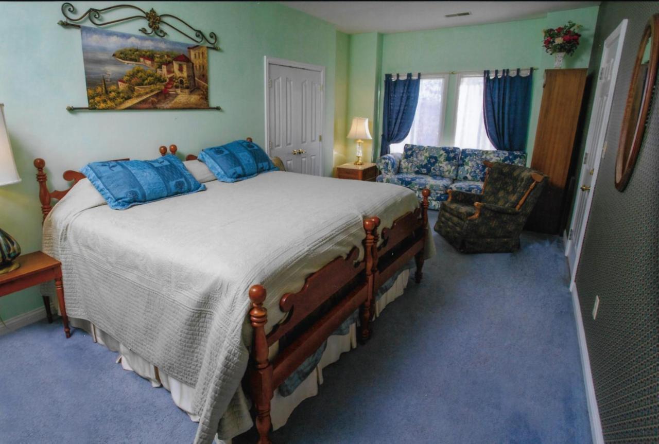 Rabbit Creek Bed & Breakfast Versailles Esterno foto