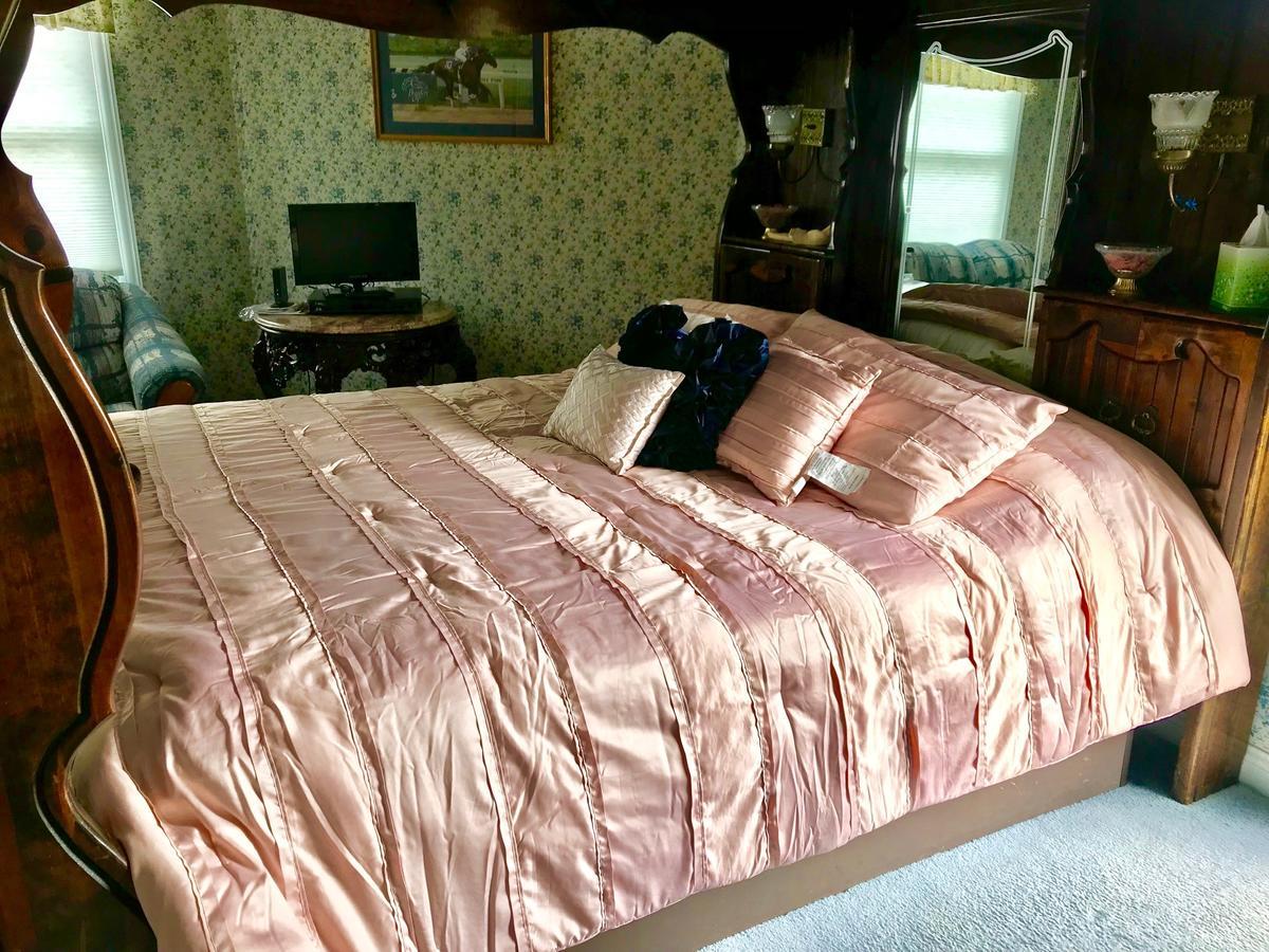 Rabbit Creek Bed & Breakfast Versailles Esterno foto