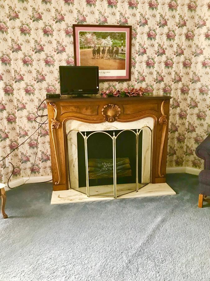 Rabbit Creek Bed & Breakfast Versailles Esterno foto