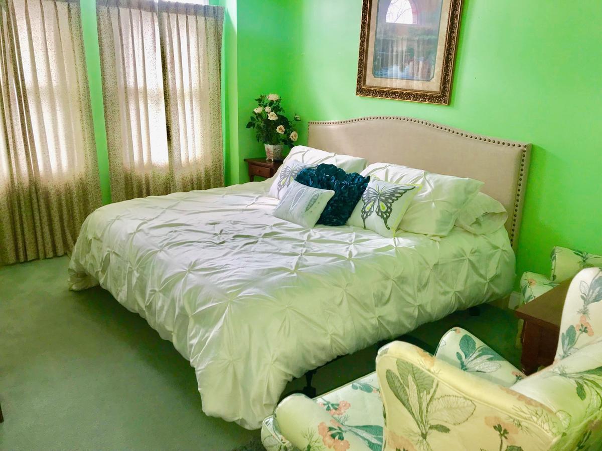 Rabbit Creek Bed & Breakfast Versailles Esterno foto