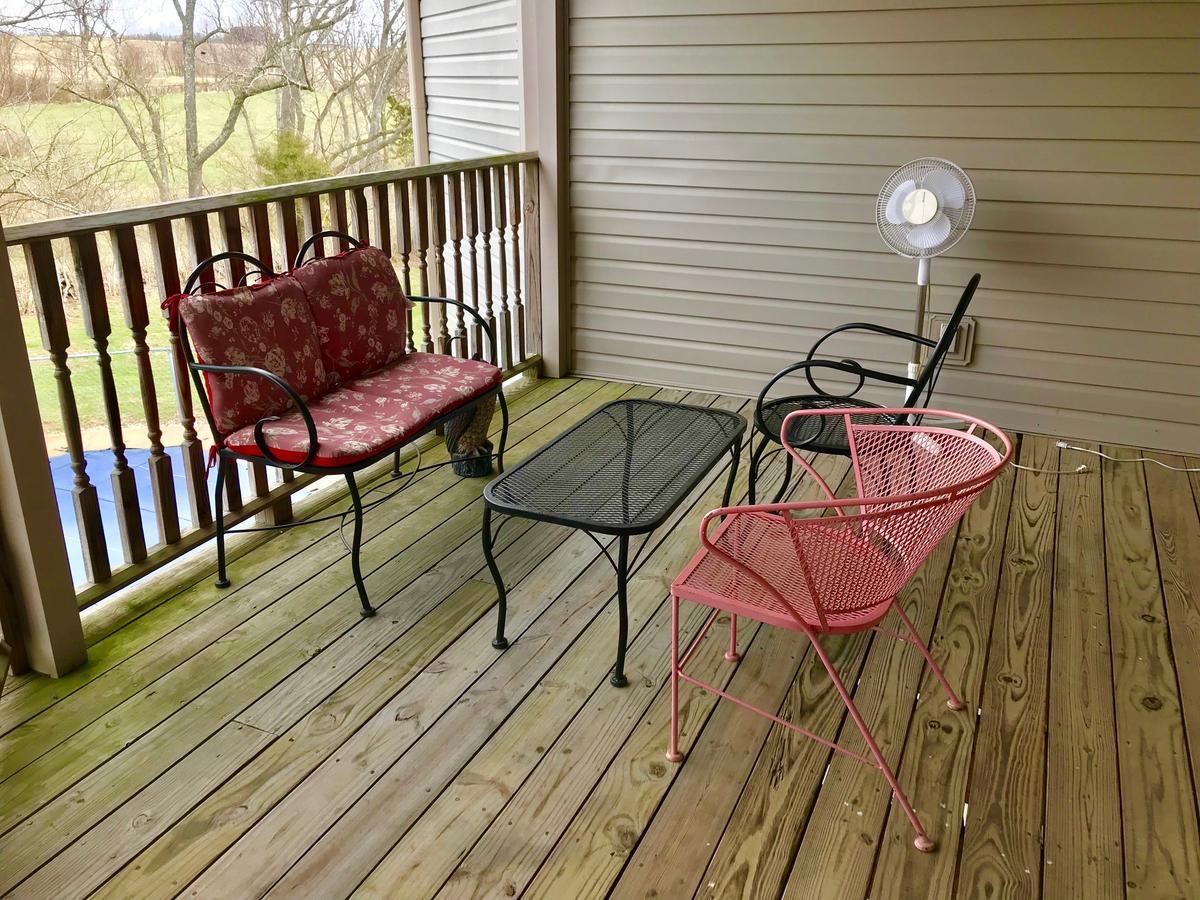 Rabbit Creek Bed & Breakfast Versailles Esterno foto