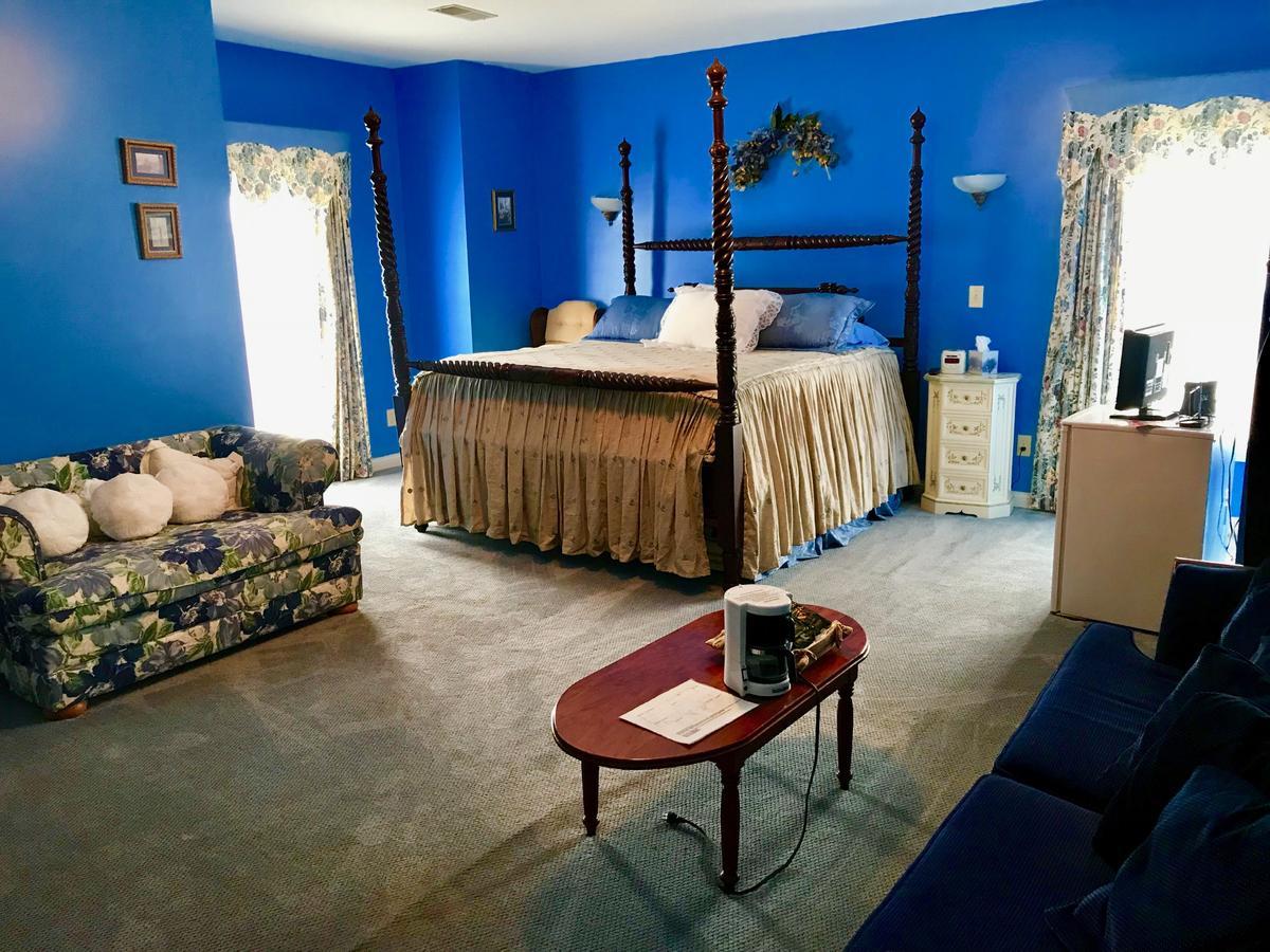 Rabbit Creek Bed & Breakfast Versailles Esterno foto